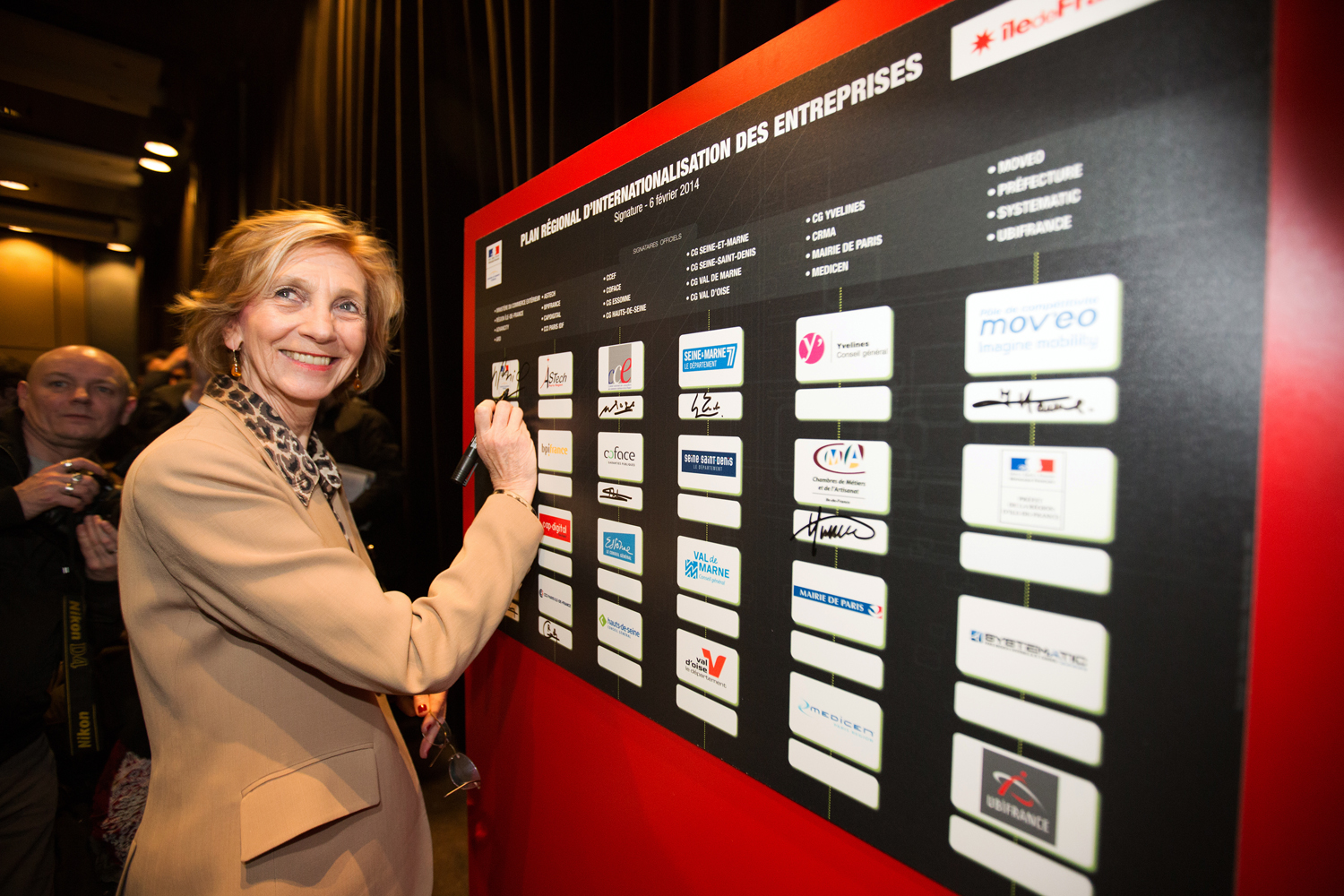 Région : le PRIE francilien ambitionne de "construire un vrai service public unifié de l’exportation"