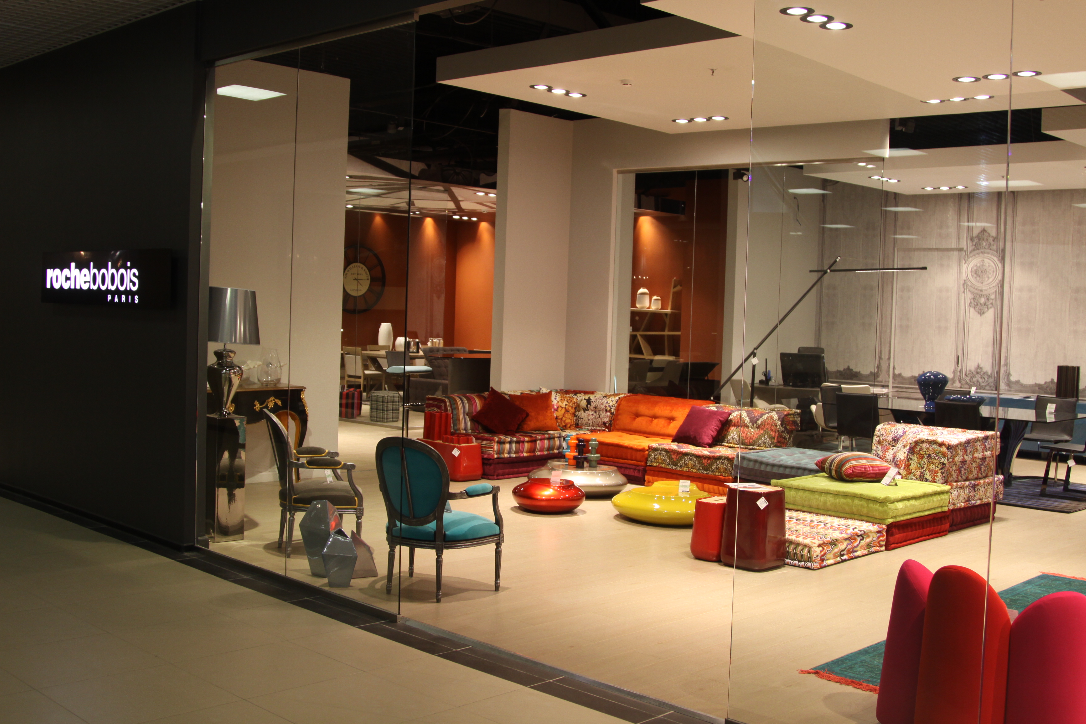 Roche Bobois se renforce en Russie