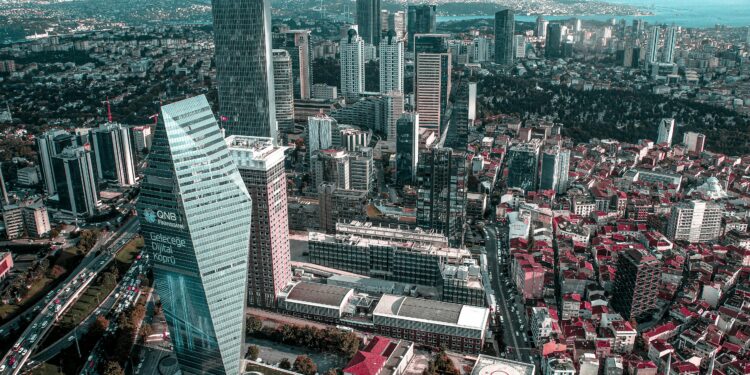 🇹🇷 Turquie : décryptage d’un marché à la croisée des mondes et à forte valeur stratégique… Entre mythes et réalités