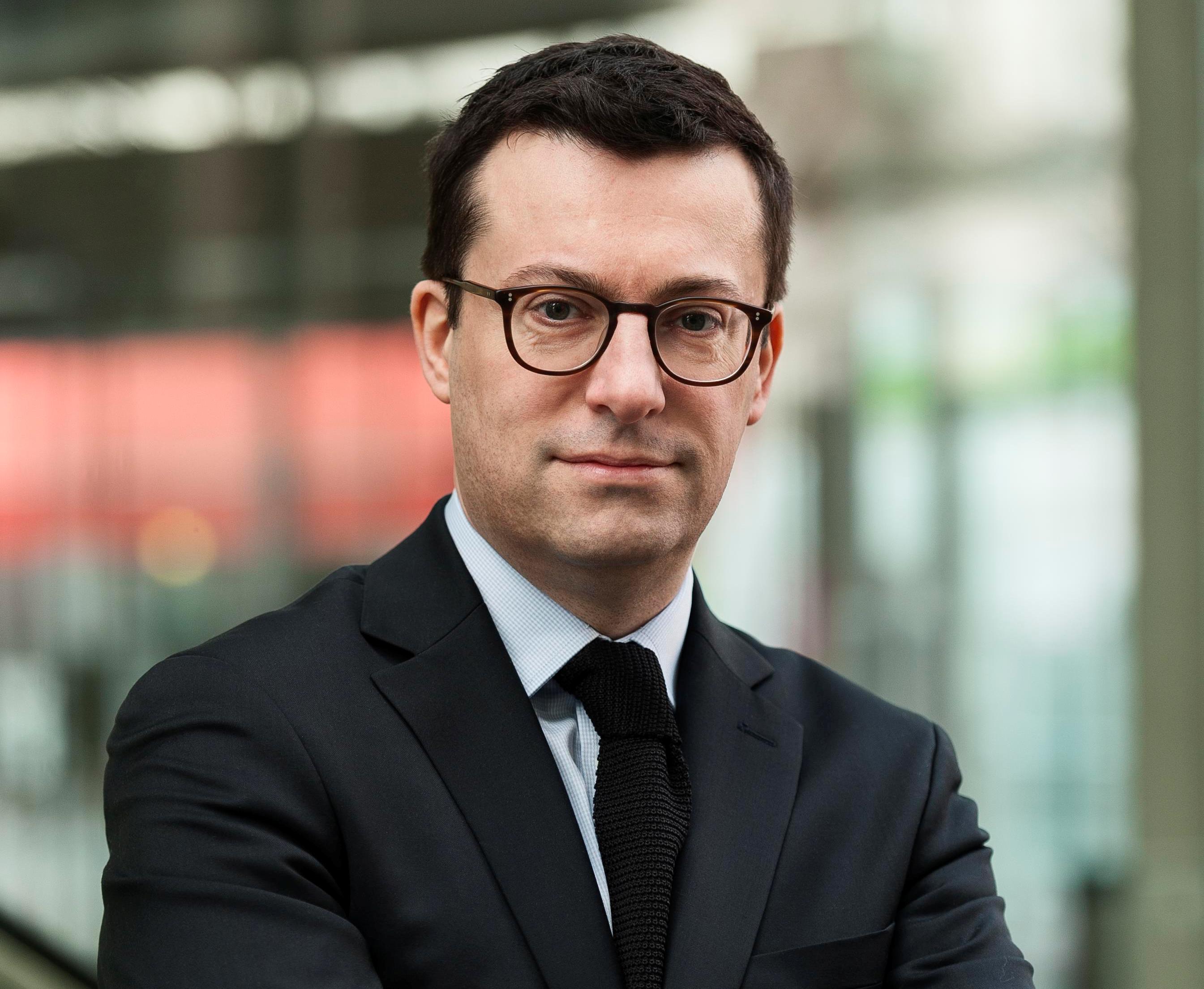 Restauration / Export : C. Fournier responsable des affaires internationales à la direction immobilière de Le Duff
