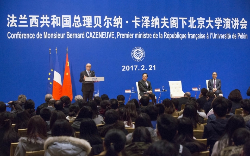 Chine / France : B. Cazeneuve favorable à un rapprochement dans le cadre de la réciprocité