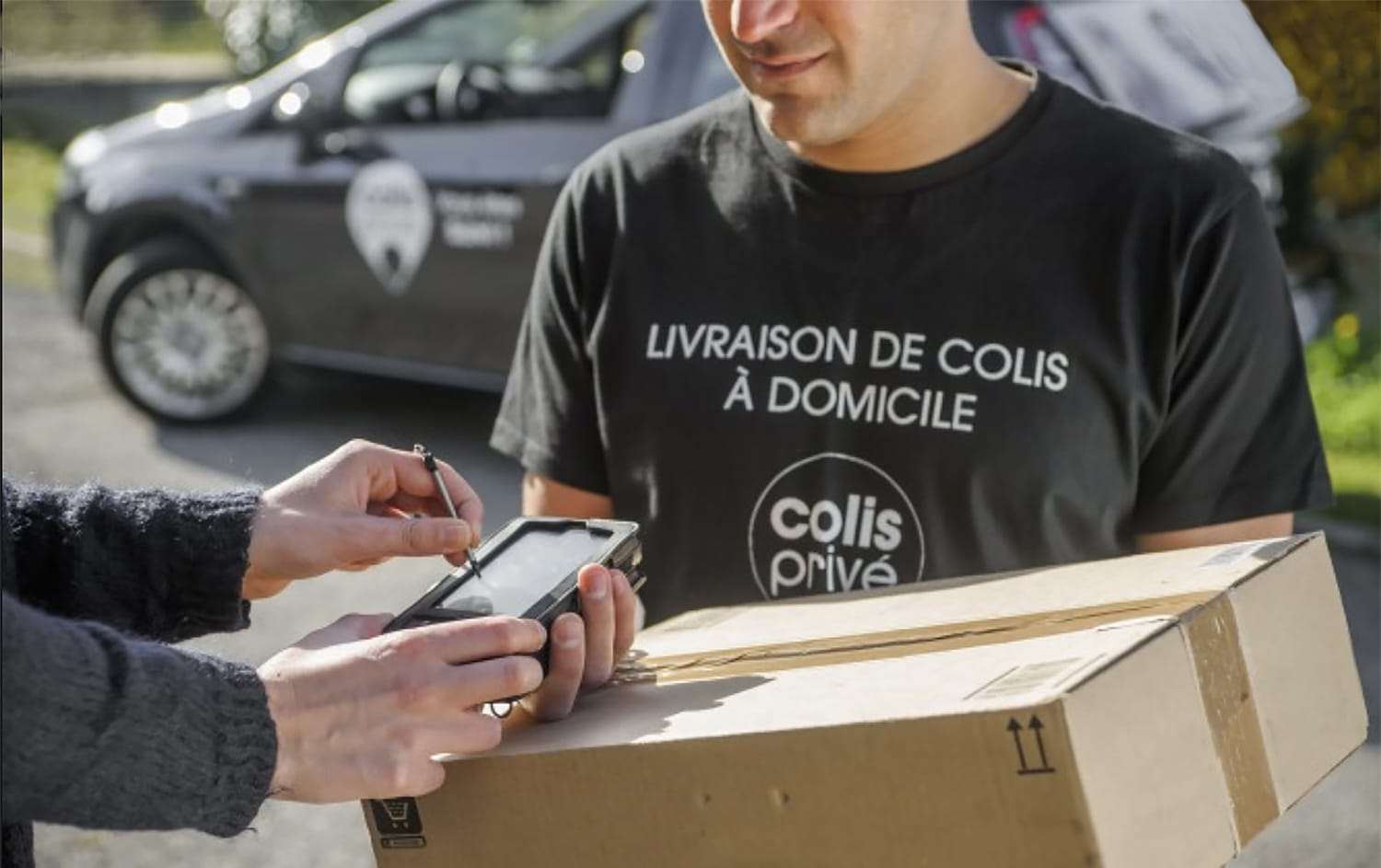Transports et logistique Colis privé lance son déploiement international Le Moci