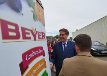Olivier Becht visite deux fleurons du Haut-Rhin