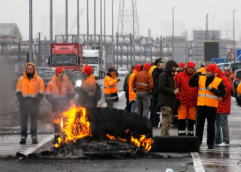 Supply chain : les perturbations liées à des grèves dans les ports en forte hausse