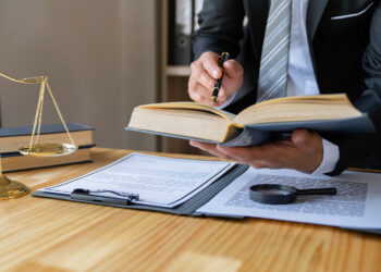 Sanctions contre la Russie : la Commission européenne publie un guide pour évaluer les risques de contournement