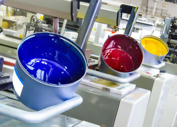 Chimie : la filière des couleurs, enduits et vernis réussit au grand export