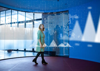 Commerce international : loin de se disloquer, la mondialisation s’adapte pour survivre selon Coface