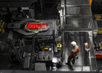 Financement export : Aubert & Duval boucle un investissement grâce à une garantie de projet stratégique