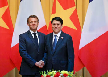 Commerce extérieur : tous les accords signés lors de la tournée du président Macron en Asie du Sud-Est