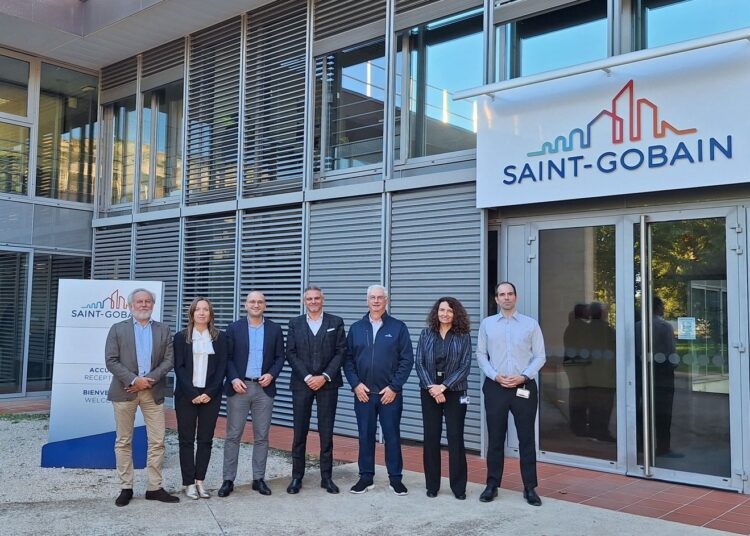 Entreprises, en bref : Saint-Gobain Ceramics, Dascher, Systra – BG&E, Renault Group – Geely, Unseenlabs