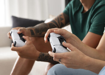 Demain dans vos agendas : industries culturelles et créatives, réindustrialisation, Algérie, Inde, Ukraine