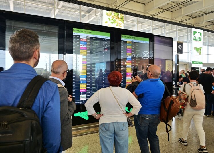 Droits des passagers aériens : l’Union européenne serre la vis contre les pratiques abusives