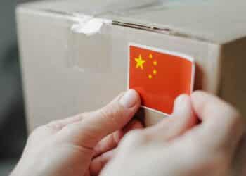 États-Unis – Chine : pourquoi l&rsquo;e-commerce chinois surperforme malgré la guerre commerciale 