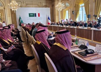 France-Arabie Saoudite : trois parcs à thème et plusieurs milliards d’euros d’accords annoncés